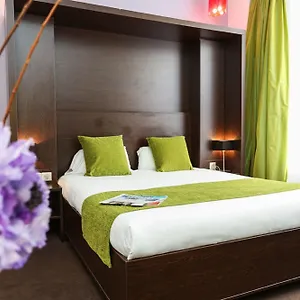 4* Hotel Le Rocroy Gare Du Nord
